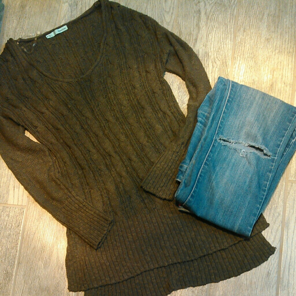 Olive Green Cableknit sweater
